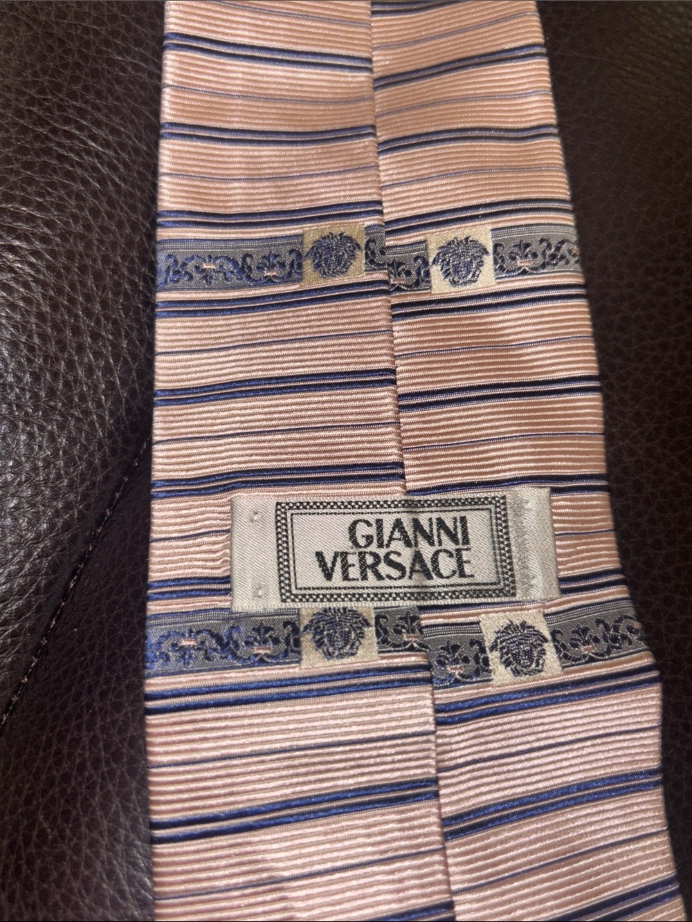 Pre-Owned Authentic Gianna Versace Pale Pink Navy Blue Stripe Motif Tie100% Silk